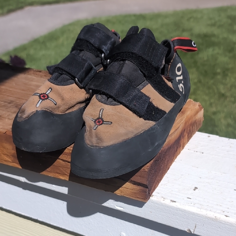 5.10 Anasazi Climbing Shoes Men's 8.5